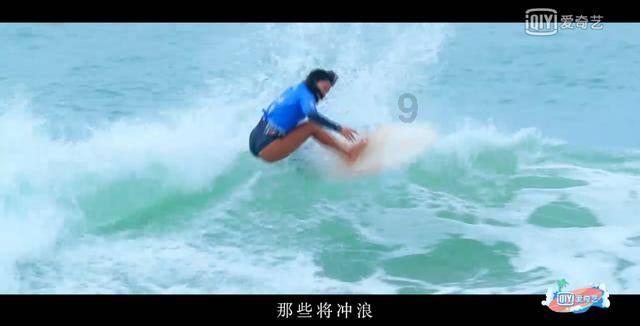 山东现滚轴云似金箍棒横跨海面，这一奇观是怎么形成的？